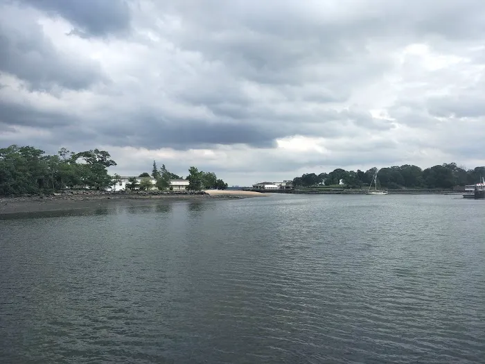 The Marina Grille Picture 6