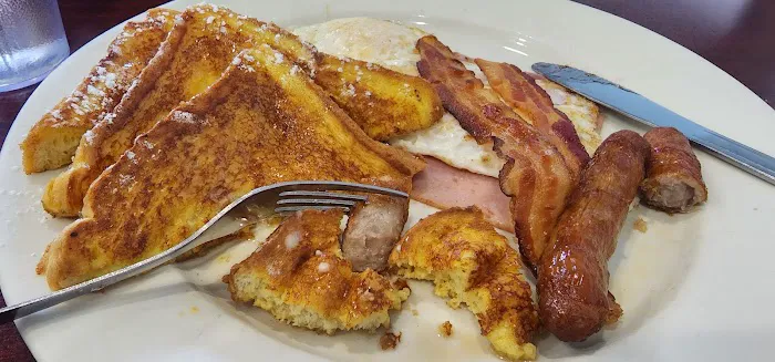 Shore Road Diner Picture 9