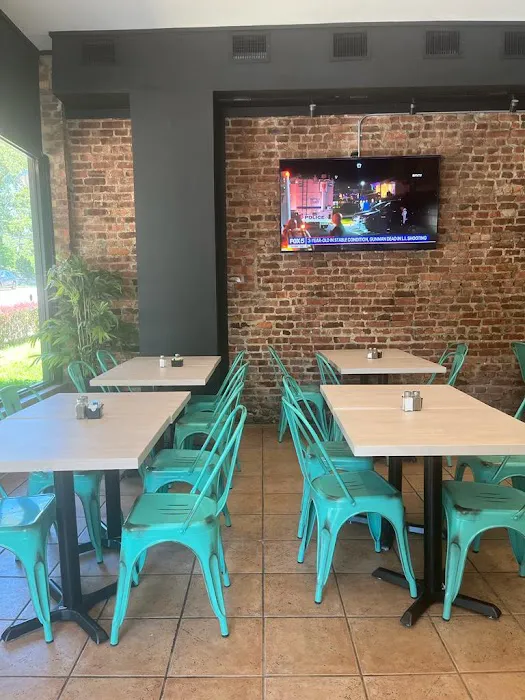 Marianne's Pizza Cafe Picture 2