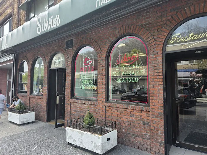 Silvio's Italian Restaurant & Pizzeria Picture 8