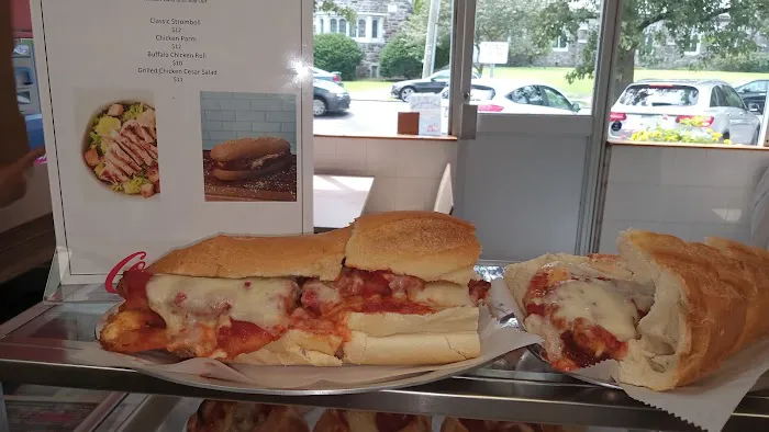 4 Corners Pizzeria Picture 4
