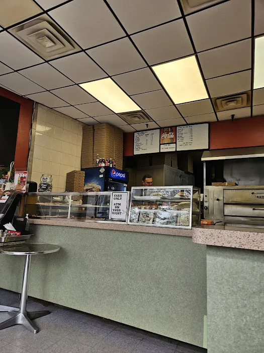 4 Corners Pizzeria Picture 9