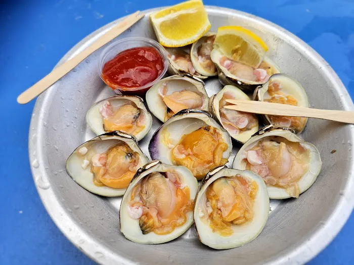 Leno's Clam Bar Picture 5