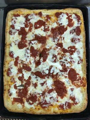 Alfonso's Pizza Picture 3