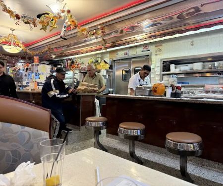 Seven Brothers Diner