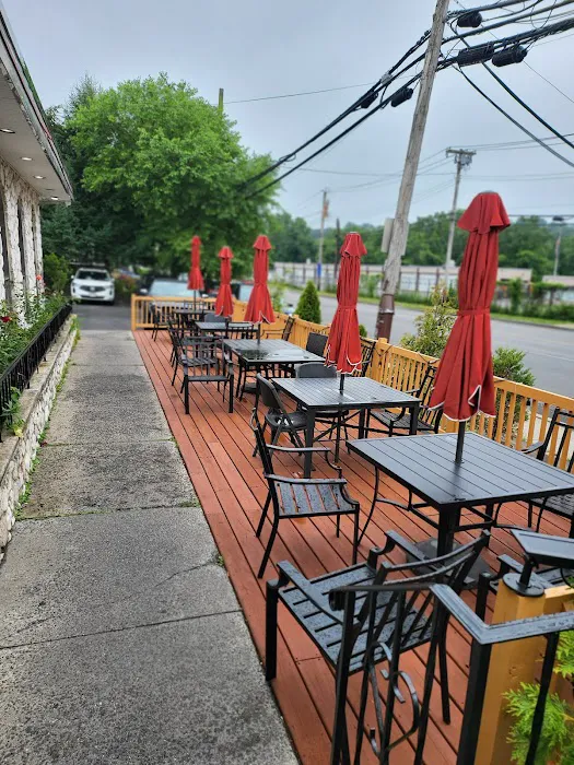 Seven Brothers Diner Picture 8