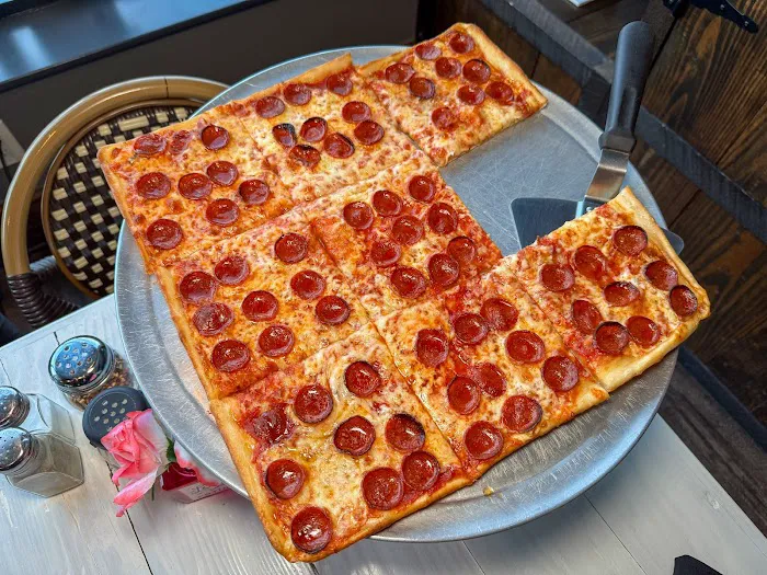 Bella Rosa Pizzeria Picture 7