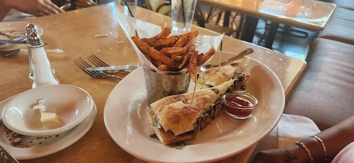 The Cheesecake Factory Picture 3