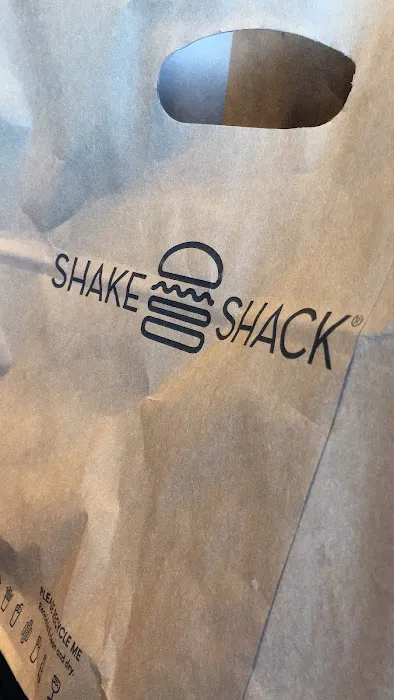 Shake Shack Ridge Hill Picture 7