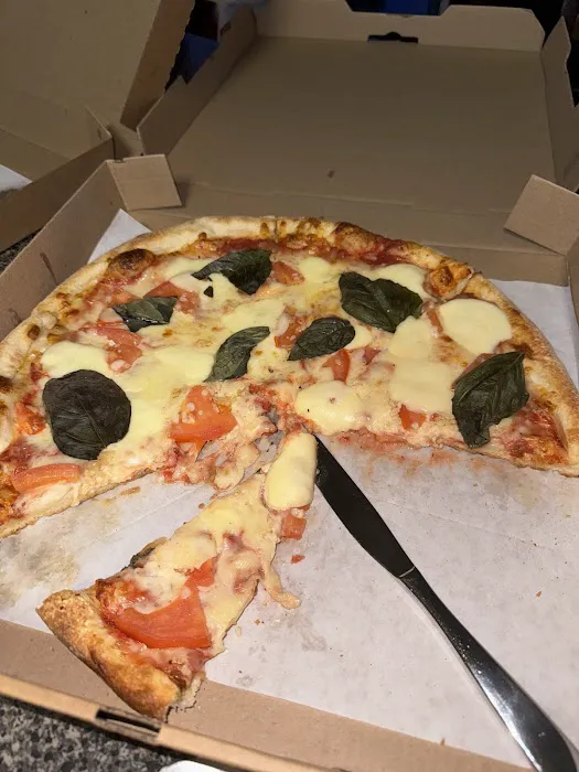 PIZZA PIZZA Picture 4