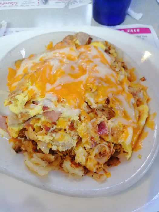 Central Plaza Diner Picture 10