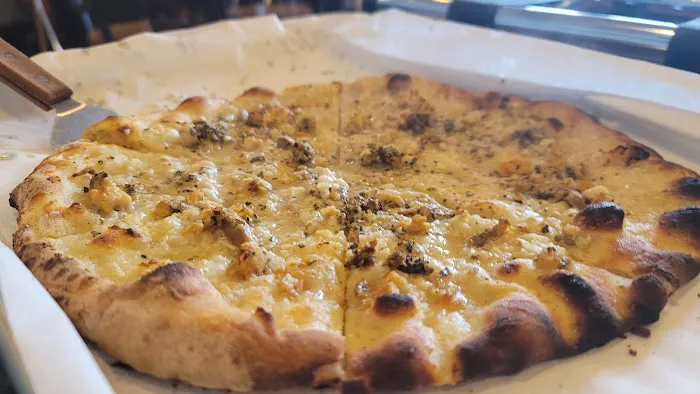 Frank Pepe Pizzeria Napoletana Picture 2