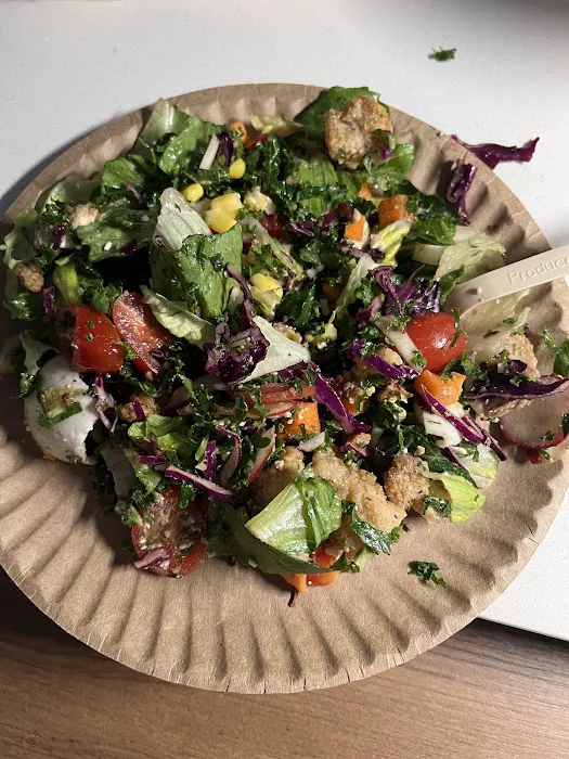 Chopt Creative Salad Co. Picture 8