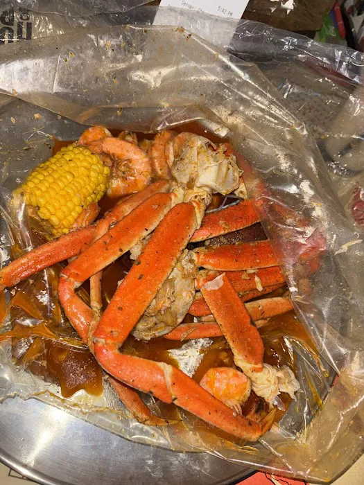Hook & Reel Cajun Seafood & Bar Picture 5