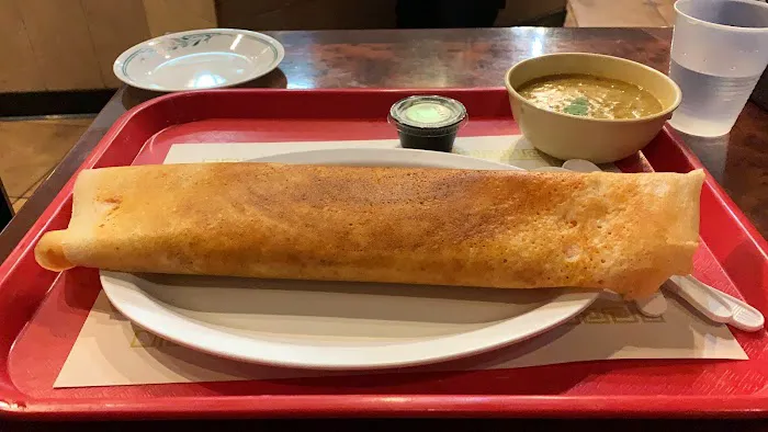 Calcutta Wrap & Roll Picture 4
