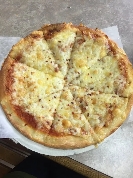 Singas Famous Pizza Picture 7