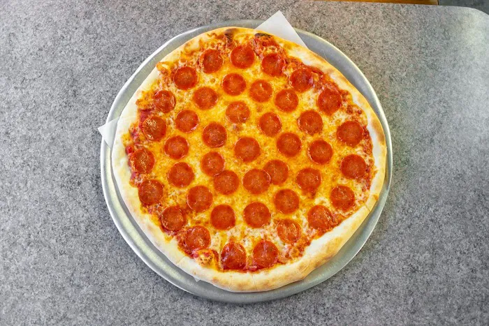 Catania's Pizzeria Picture 9