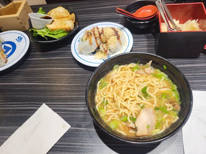 Kura Revolving Sushi Bar Picture 4