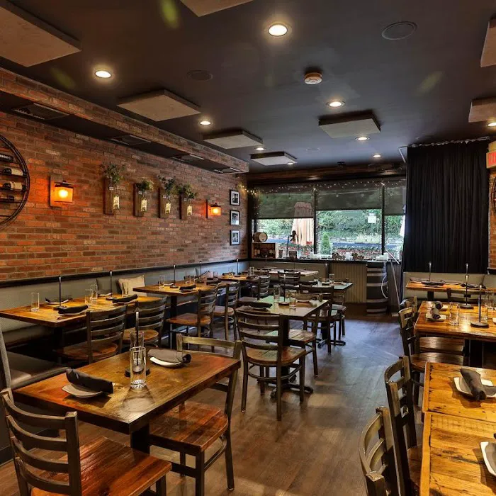 Bellacosa Wine & Tapas Bar Picture 6