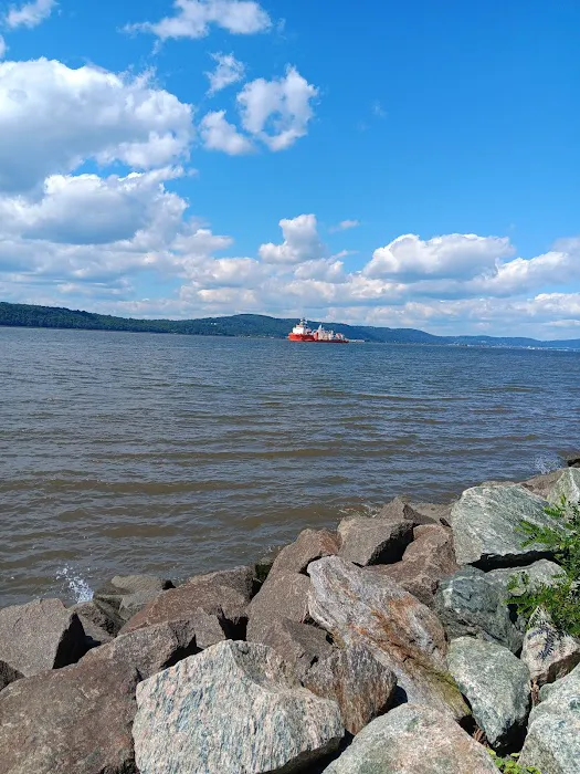 Hudson Social Picture 10