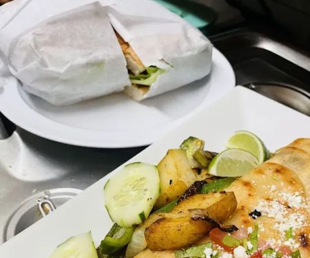 Tacos la Morena Restaurant