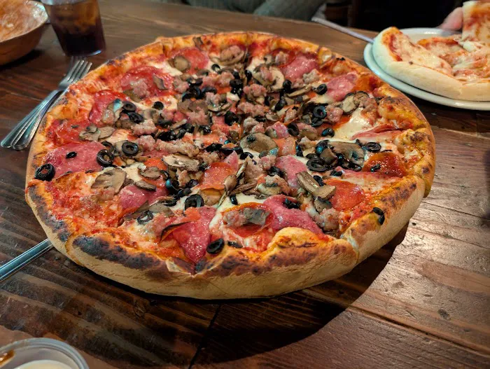 Popolo's Pizza Picture 5