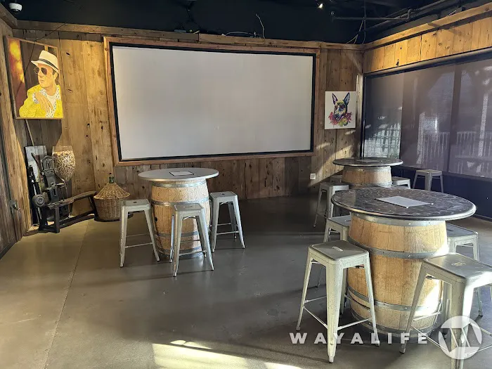 Tap & Cellar Picture 9