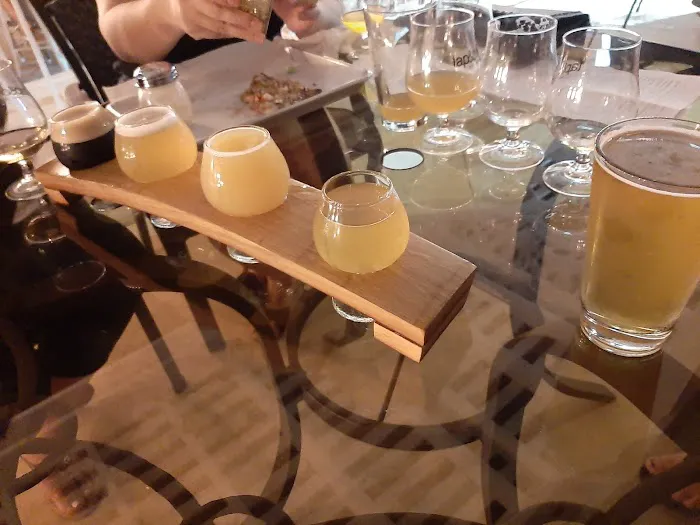 Tap & Cellar Picture 7