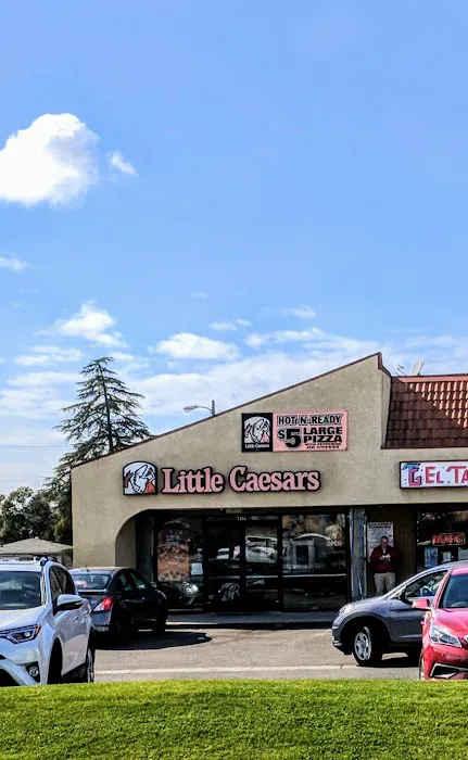 Little Caesars Pizza Picture 3