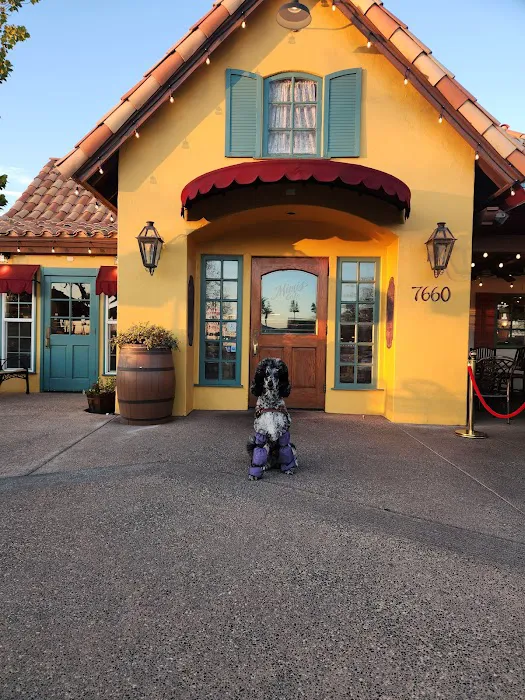 Mimi's Cafe Picture 1