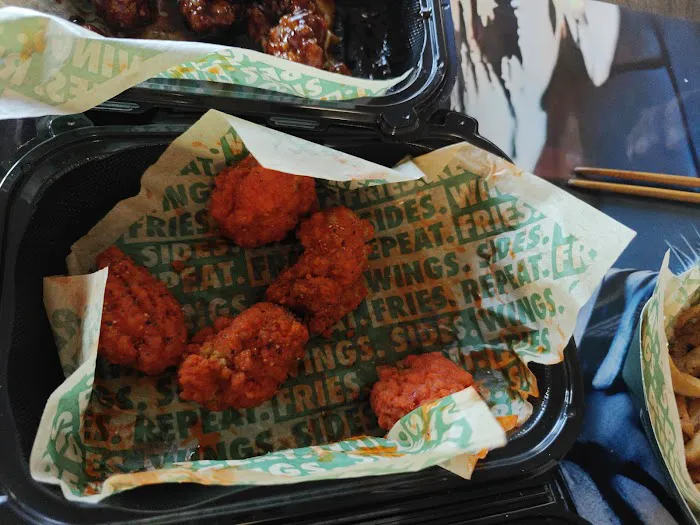 Wingstop Picture 10