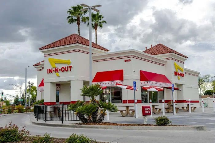 In-N-Out Burger Picture 1