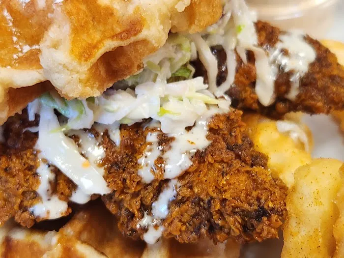 A's Hot Chicken Picture 9