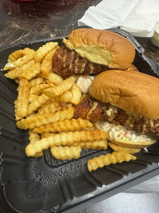 A's Hot Chicken Picture 6