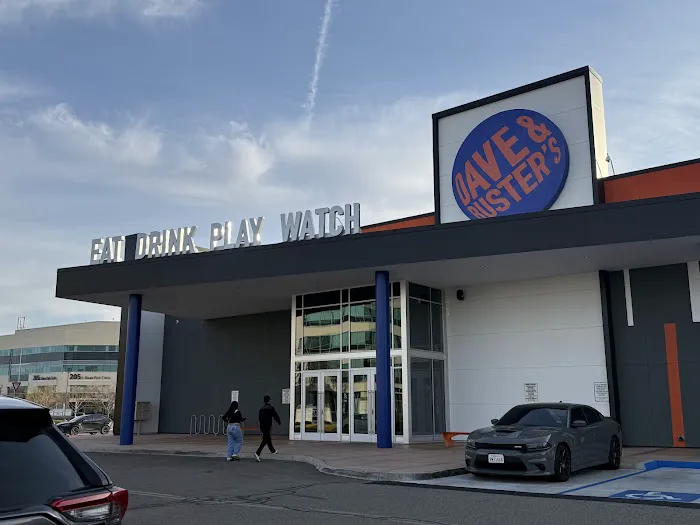 Dave & Buster's Fresno Picture 3