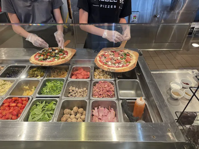 Pieology Pizzeria Park Crossing, Fresno, CA Picture 7