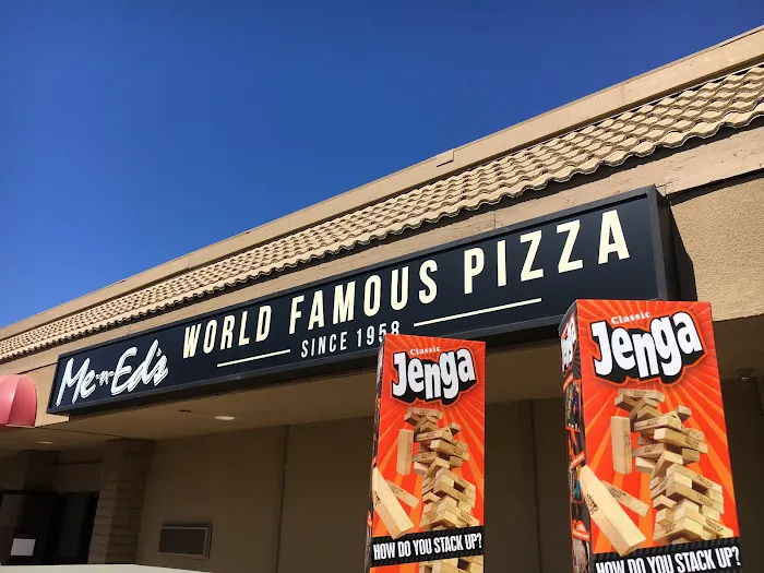 Me-n-Ed's Pizzeria Picture 1