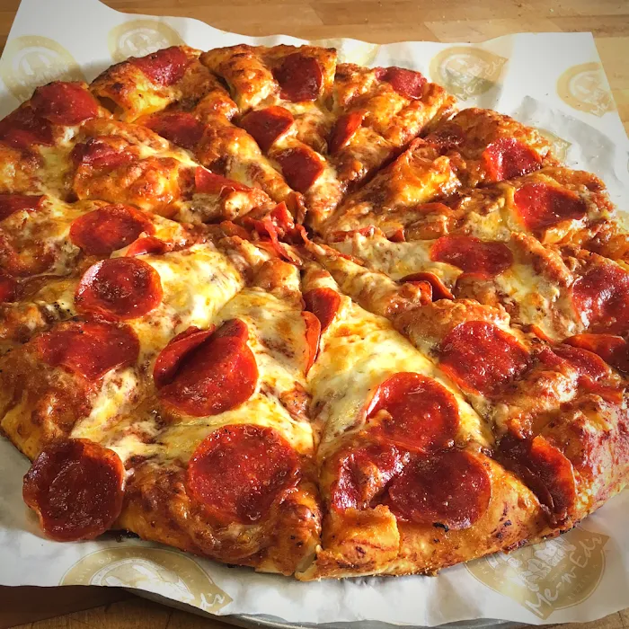 Me-n-Ed's Pizzeria Picture 9