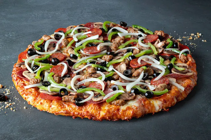 Round Table Pizza Picture 9