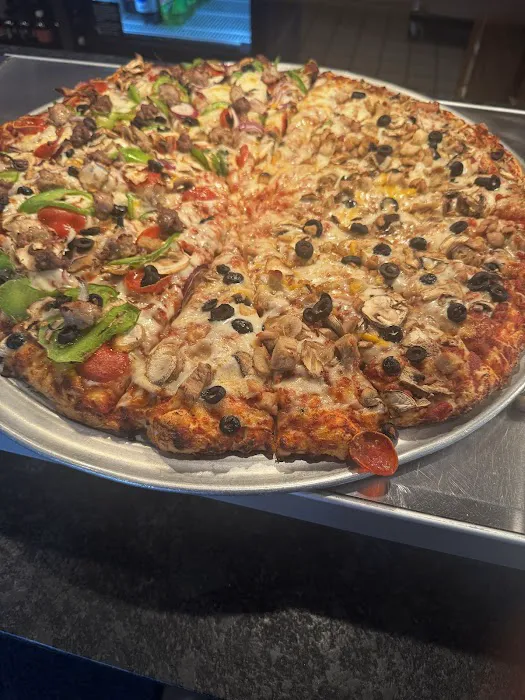 Mountain Mike's Pizza Picture 3