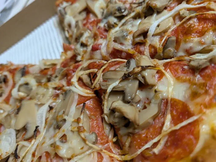 Boston House of Pizza Picture 3