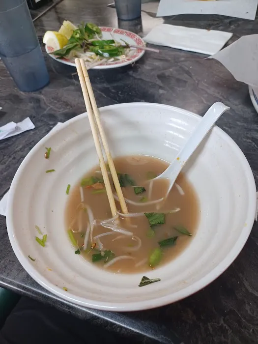 Phở Paradise Restaurant 2 Picture 6