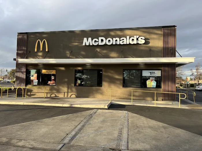 McDonald's Picture 9