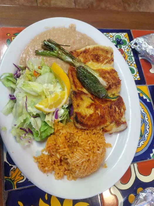 Tacos y Mariscos Las Espuelas Picture 9