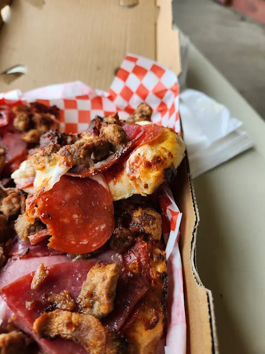 Hot Rod Willy’s Pizza Picture 9