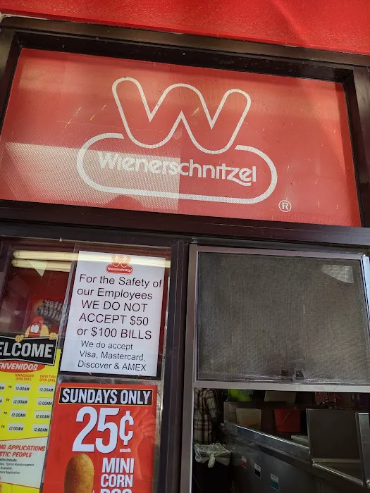 Wienerschnitzel Picture 10