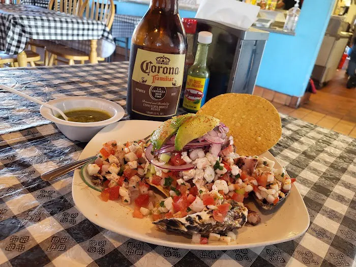 Mariscos El Pescador Picture 10