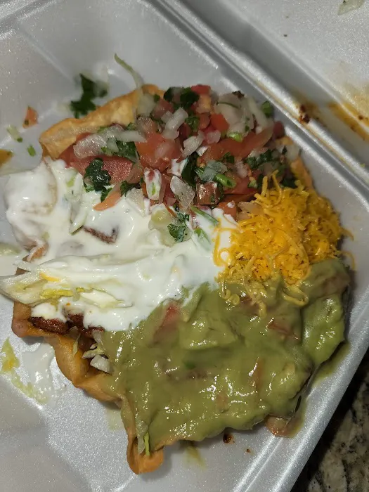 Robertito's Taco Shop Picture 2