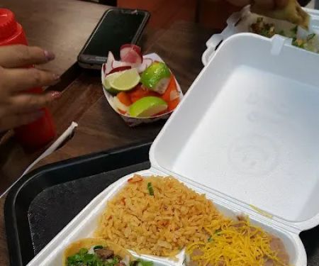 Robertito's Taco Shop
