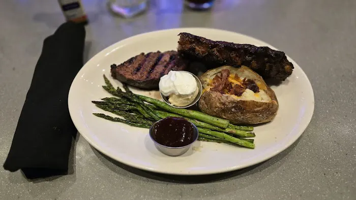BJ's Restaurant & Brewhouse Picture 1